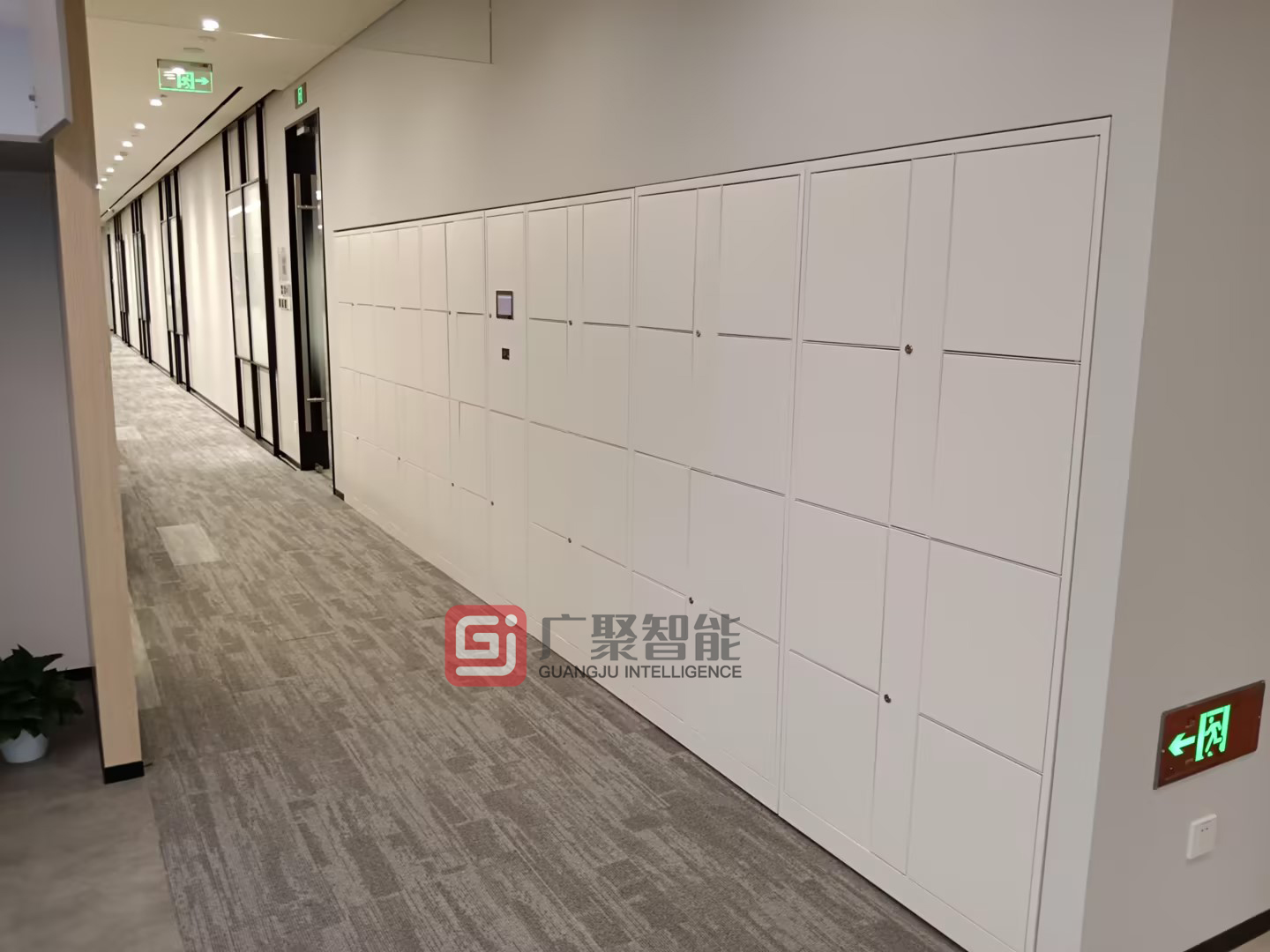 广州易方达智能储物柜 自助领用柜