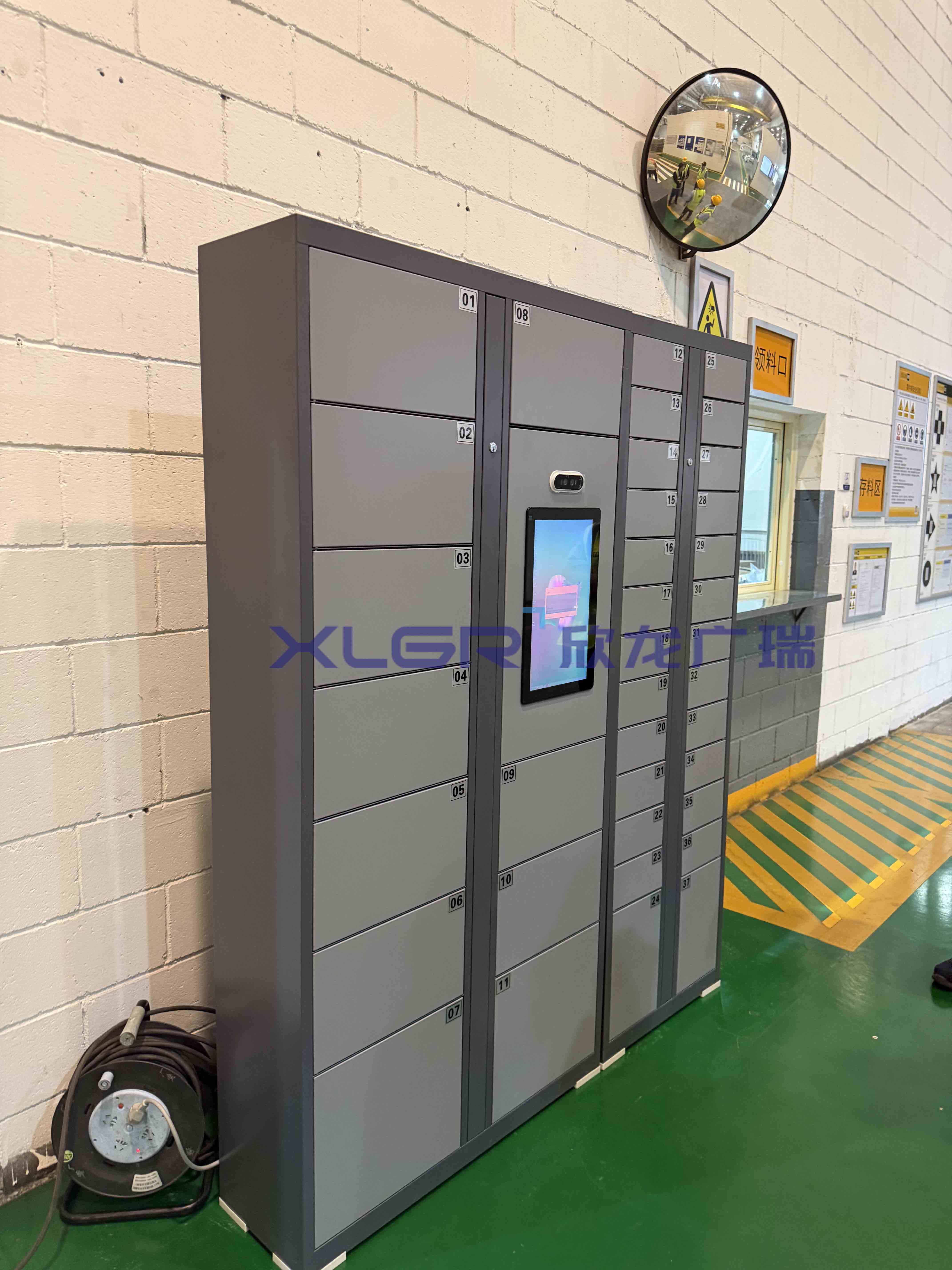 1-26050G4405D62.jpg